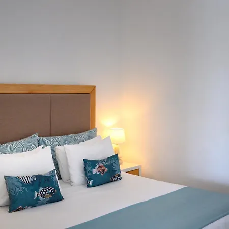 إمبريسيف وان 4* Ormos Athinios