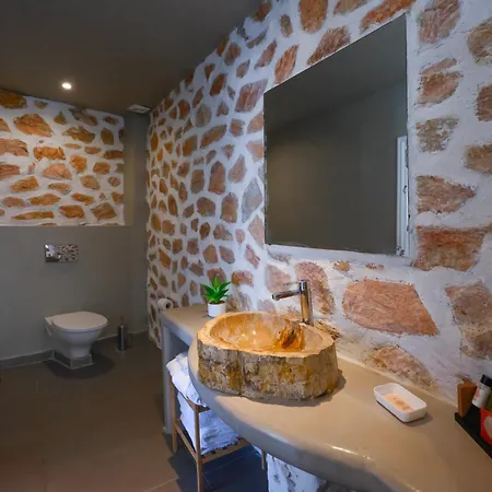 إمبريسيف وان 4* Ormos Athinios